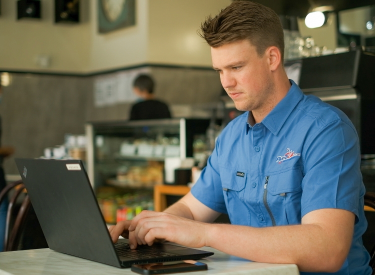 commercial and domestic repairs and maintenance specialists